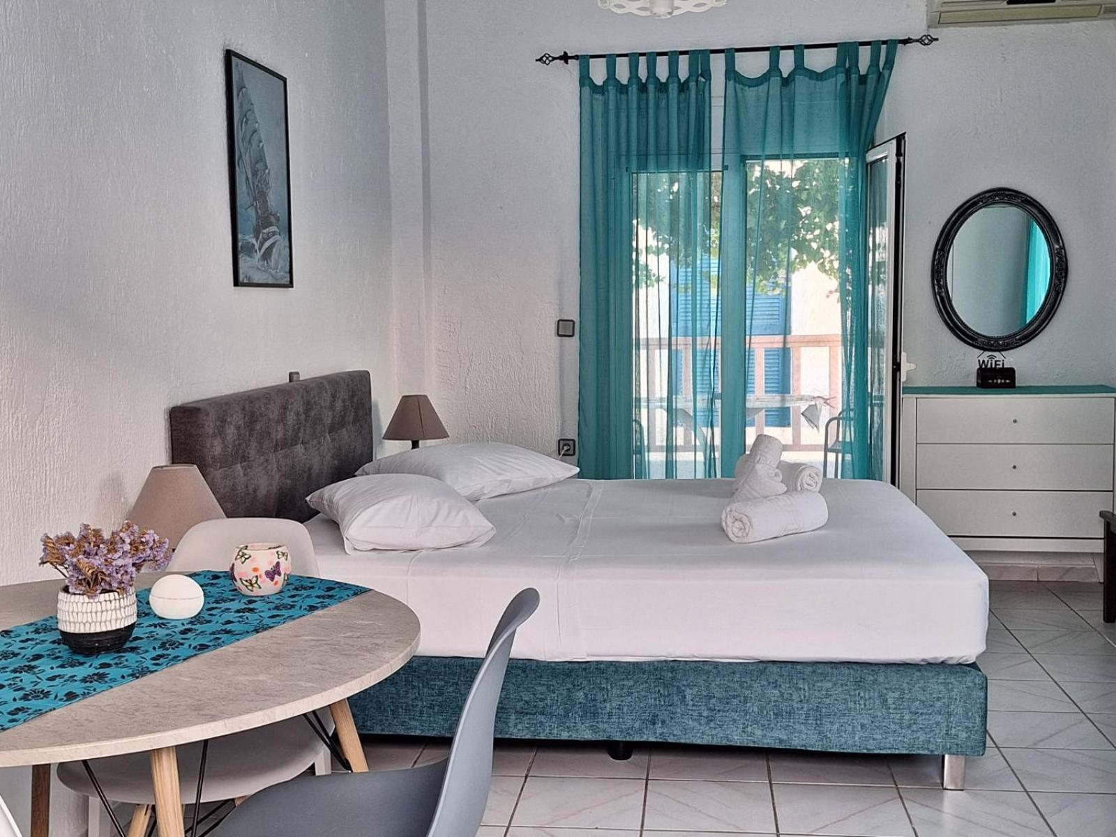 Βig Βlue Apartments Makrýgialos Pokój zdjęcie